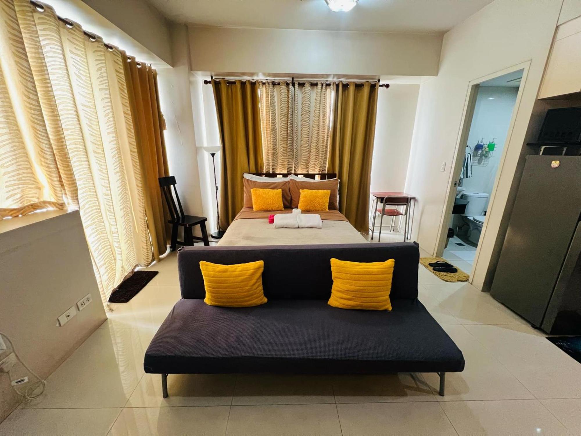 One Palm Tree Villas Condominium - Studio 7Th Fl With Balcony - Across Terminal 3 Airport Pasay Exteriör bild