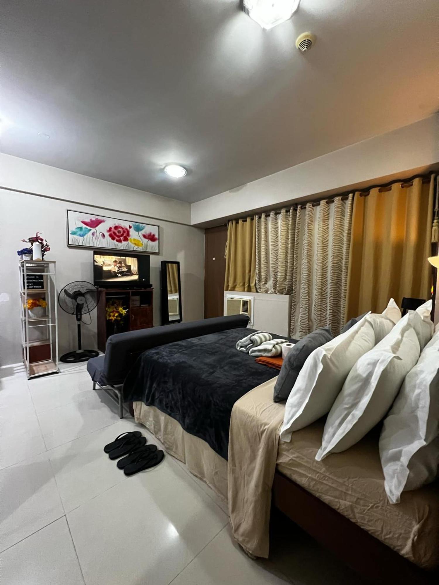 One Palm Tree Villas Condominium - Studio 7Th Fl With Balcony - Across Terminal 3 Airport Pasay Exteriör bild