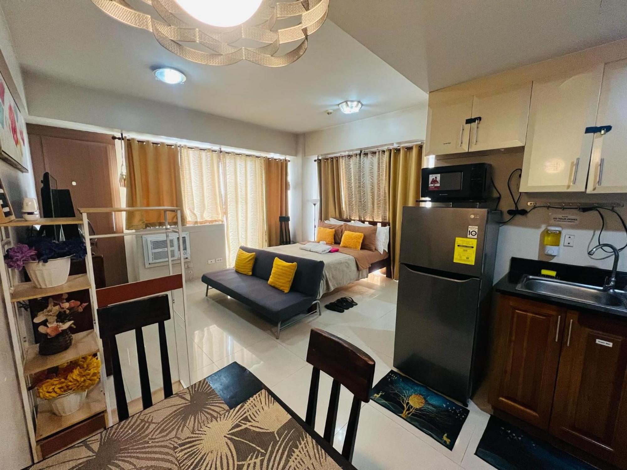 One Palm Tree Villas Condominium - Studio 7Th Fl With Balcony - Across Terminal 3 Airport Pasay Exteriör bild